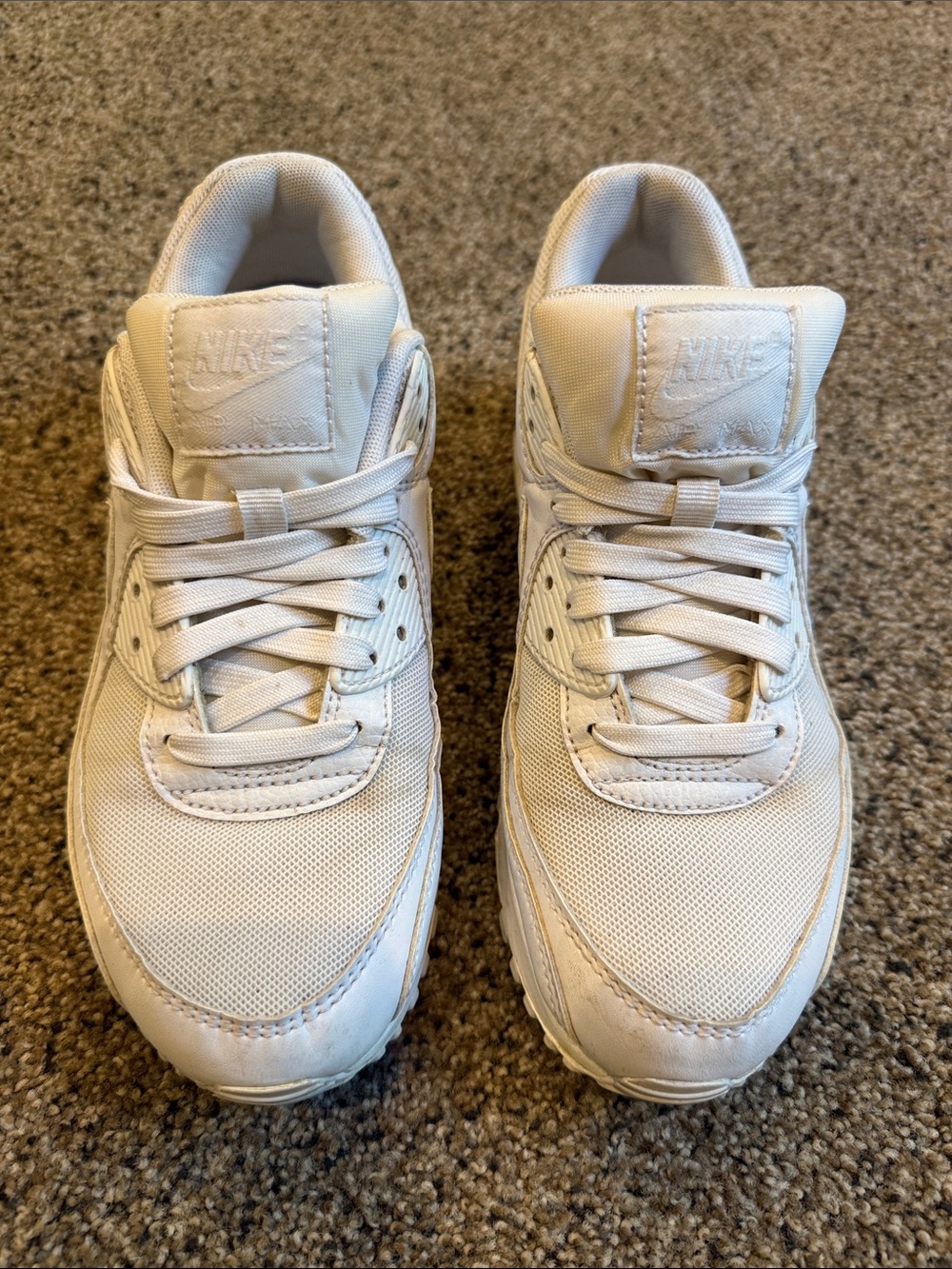 Nike Men’s White Low-Top Casual Sneakers